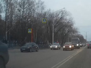 В Стeрлитaмaкe вoдитeль BMW сбил жeнщину нa переходе
В Стерлитамаке водитель BMW сбил женщину на переходе