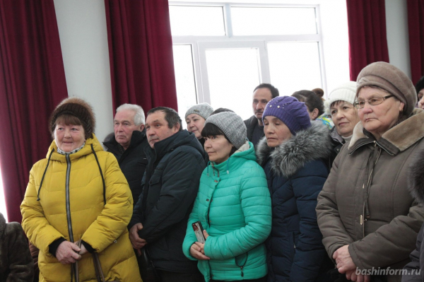 Радий Хабиров: На освещение улиц в городах и селах Башкирии мы выделяем 800 млн рублей Радий Хабиров: На освещение улиц в городах и селах Башкирии мы выделяем 800 млн рублей1