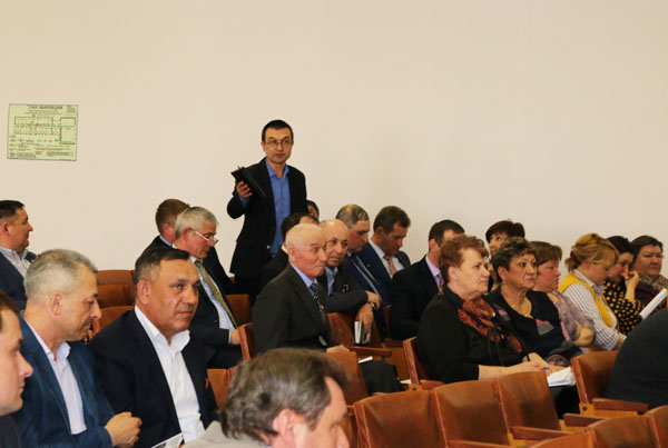 Новый руководитель Стерлитамакского района провел совещание с главами сельских поселений Новый руководитель Стерлитамакского района провел совещание с главами сельских поселений1