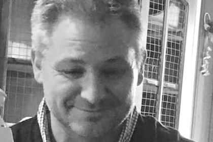 Тренер отпраздновал победу на поле и умер Тренер отпраздновал победу на поле и умер0