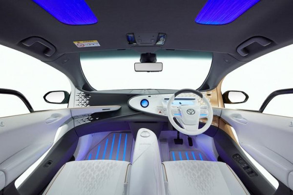 Toyota LQ: новый уровень взаимодействия между автомобилем и водителем Toyota LQ: новый уровень взаимодействия между автомобилем и водителем6