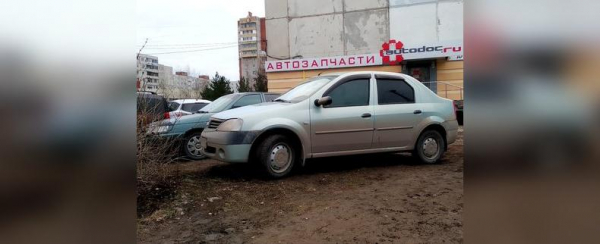 Жители Уфы оплатили только треть штрафов за парковку на газонах Жители Уфы оплатили только треть штрафов за парковку на газонах0