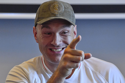 Тайсон Фьюри объяснил ежедневную мастурбацию перед вторым боем с Уайлдером Тайсон Фьюри объяснил ежедневную мастурбацию перед вторым боем с Уайлдером0