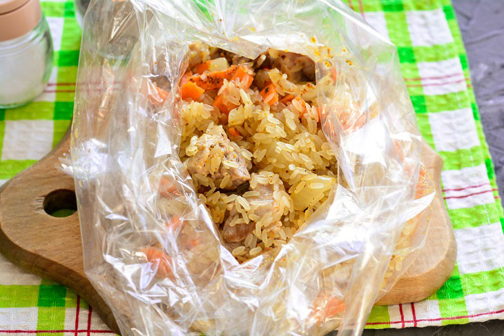 Плов в рукаве в духовке — простой и вкусный рецепт без хлопот