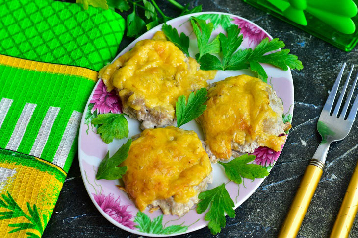 Мясные гнезда с грибами и сыром в духовке — оригинальные и аппетитные