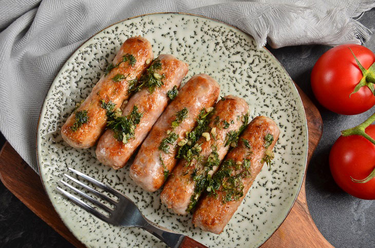 Домашние колбаски на сковороде — вкусные и сочные