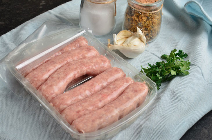 Домашние колбаски на сковороде — вкусные и сочные