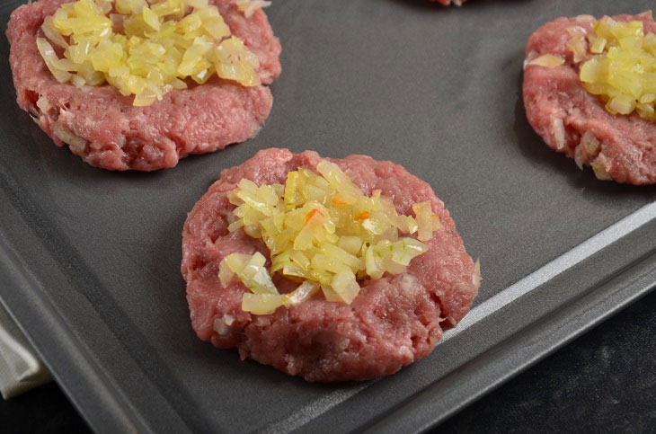 Стожки из мясного фарша с картофелем — красиво, ароматно и вкусно