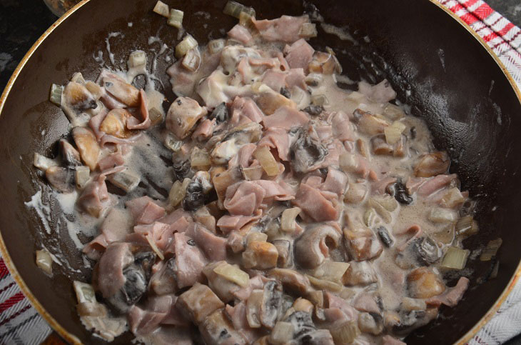 Фетучини с грибами и ветчиной — вкусное и простое блюдо