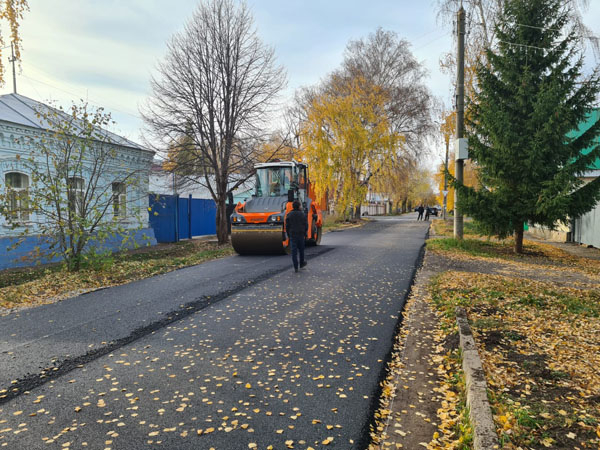 В Стерлитамаке приступили к асфальтированию дорог в частном секторе В Стерлитамаке приступили к асфальтированию дорог в частном секторе1