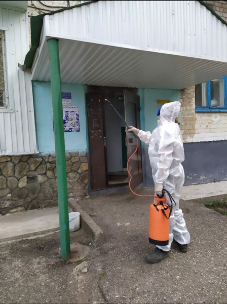 В Стерлитамаке продолжаются работы по дезинфекции мест общего пользования многоквартирных домов В Стерлитамаке продолжаются работы по дезинфекции мест общего пользования многоквартирных домов1