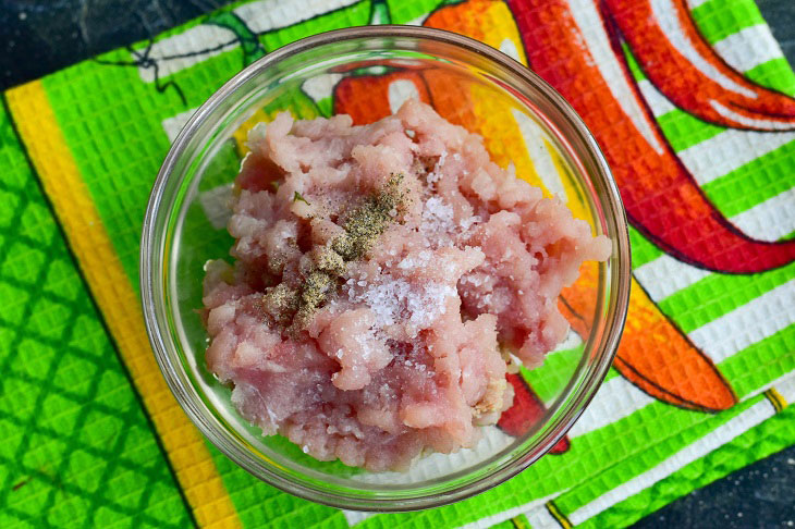 Картопляники с фаршем — простое и отменное по вкусу блюдо