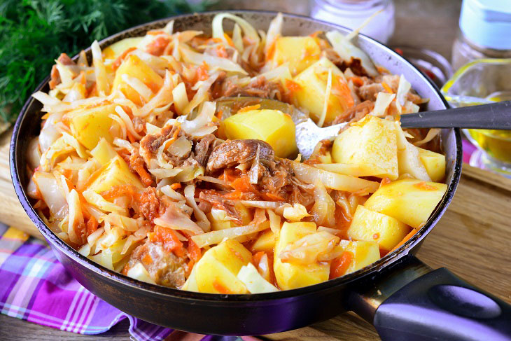 Бигус с тушенкой — простое, сытное и вкусное блюдо