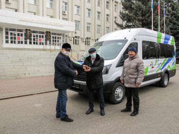 Стерлитамакской спортивной школе олимпийского резерва передали новый автобус Стерлитамакской спортивной школе олимпийского резерва передали новый автобус0