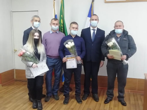 В Стерлитамакском районе наградили победителей конкурса профессионального мастерства В Стерлитамакском районе наградили победителей конкурса профессионального мастерства1