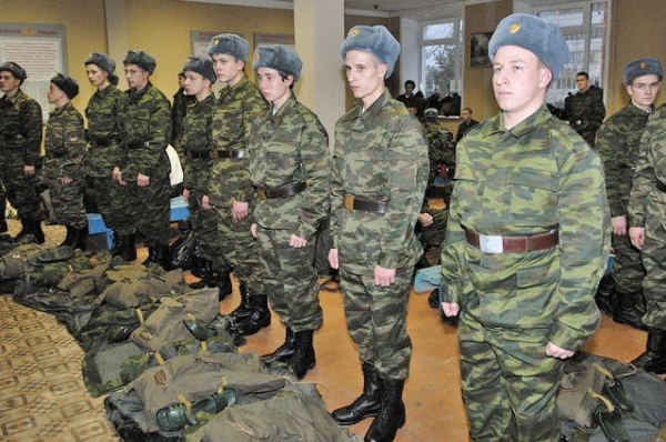 «А вдруг война?» Как служить в армии – по призыву или по контракту «А вдруг война?» Как служить в армии – по призыву или по контракту0