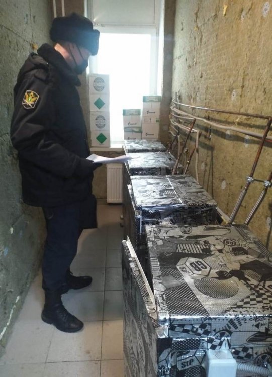 В Уфе приставы приостановили эксплуатацию кондиционеров, шум которых мешал жильцам дома В Уфе приставы приостановили эксплуатацию кондиционеров, шум которых мешал жильцам дома