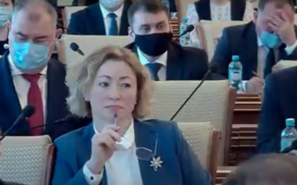 Глава Башкирии раскритиковал доклад вице-премьера Ленары Ивановой Глава Башкирии раскритиковал доклад вице-премьера Ленары Ивановой0