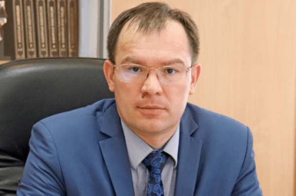 В минстрое Башкирии прошли обыски, глава ведомства задержан В минстрое Башкирии прошли обыски, глава ведомства задержан0