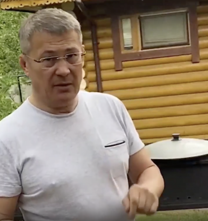 Глава Башкирии Радий Хабиров рассказал, почему в воскресенье «никого не гоняет и не выгоняет» Глава Башкирии Радий Хабиров рассказал, почему в воскресенье «никого не гоняет и не выгоняет»