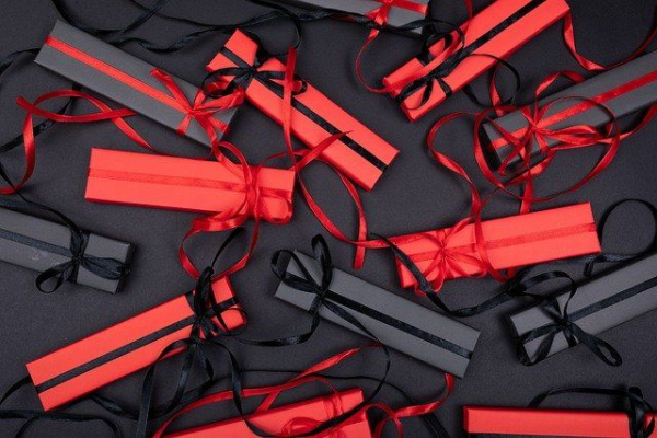 На подарки к 23 февраля в Уфе потратят на 100 руб. больше, чем в 2021 году На подарки к 23 февраля в Уфе потратят на 100 руб. больше, чем в 2021 году0