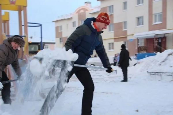 Чиновники в Уфе пригласили горожан на «Снежный фитнес» Чиновники в Уфе пригласили горожан на «Снежный фитнес»0