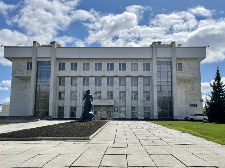 В Башкирии депутатам Госсобрания-Курултая предложили платить зарплаты на уровне МРОТ В Башкирии депутатам Госсобрания-Курултая предложили платить зарплаты на уровне МРОТ