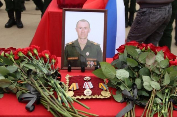 В Башкирии простились с танкистом Маратом Мухамадиевым, погибшим на Украине В Башкирии простились с танкистом Маратом Мухамадиевым, погибшим на Украине0