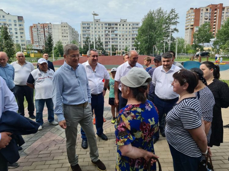В Уфе с «боем» открыли парк «Птицы» В Уфе с «боем» открыли парк «Птицы»