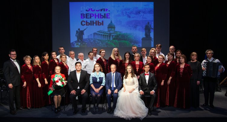 В Стерлитамаке состоялась премьера филармонии «России верные сыны» В Стерлитамаке состоялась премьера филармонии «России верные сыны»