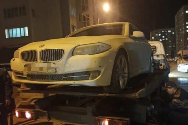 В Уфе задержали водительницу BMW 528 со штрафами на 1 млн рублей В Уфе задержали водительницу BMW 528 со штрафами на 1 млн рублей0