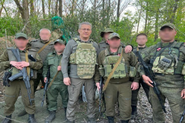 Радий Хабиров накануне Дня Победы отправился в зону СВО Радий Хабиров накануне Дня Победы отправился в зону СВО0