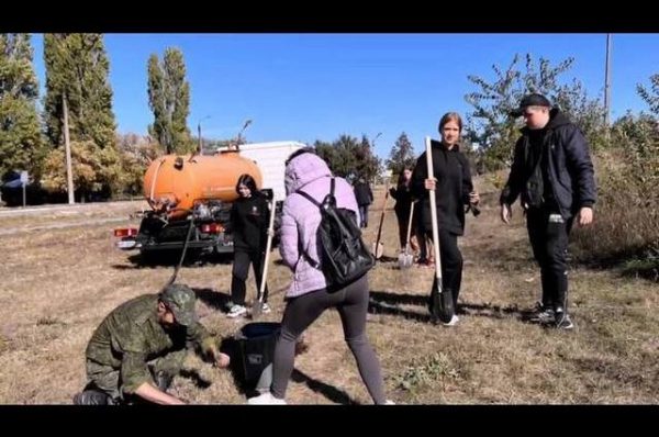 В Запорожской области посадили аллею в честь дружбы с Башкирией В Запорожской области посадили аллею в честь дружбы с Башкирией0