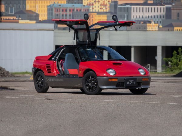 Крыло чайки и 11 тысяч на тахометре: опыт владения Autozam AZ-1 Крыло чайки и 11 тысяч на тахометре: опыт владения Autozam AZ-1