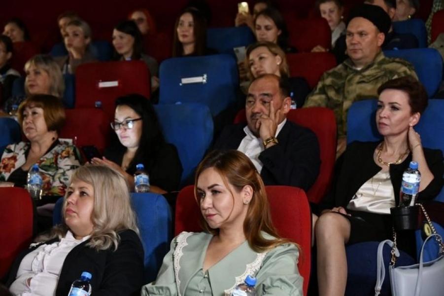 «Война в тылу». Что говорили об абортах после фильма «Мамино письмо» в Уфе мамино письмо фильм уфа