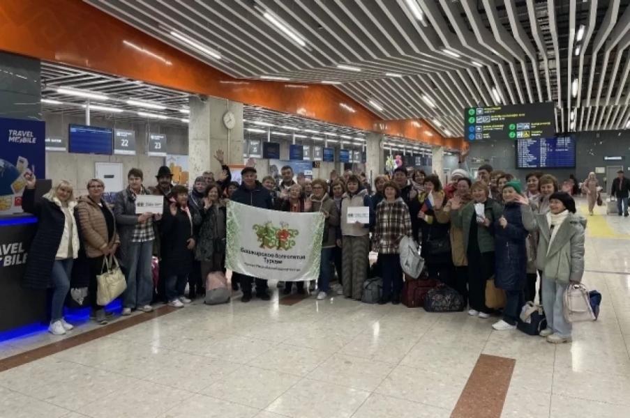 Участники программы «Башкирское долголетие» впервые поехали в Узбекистан Участники программы «Башкирское долголетие» впервые поехали в Узбекистан0
