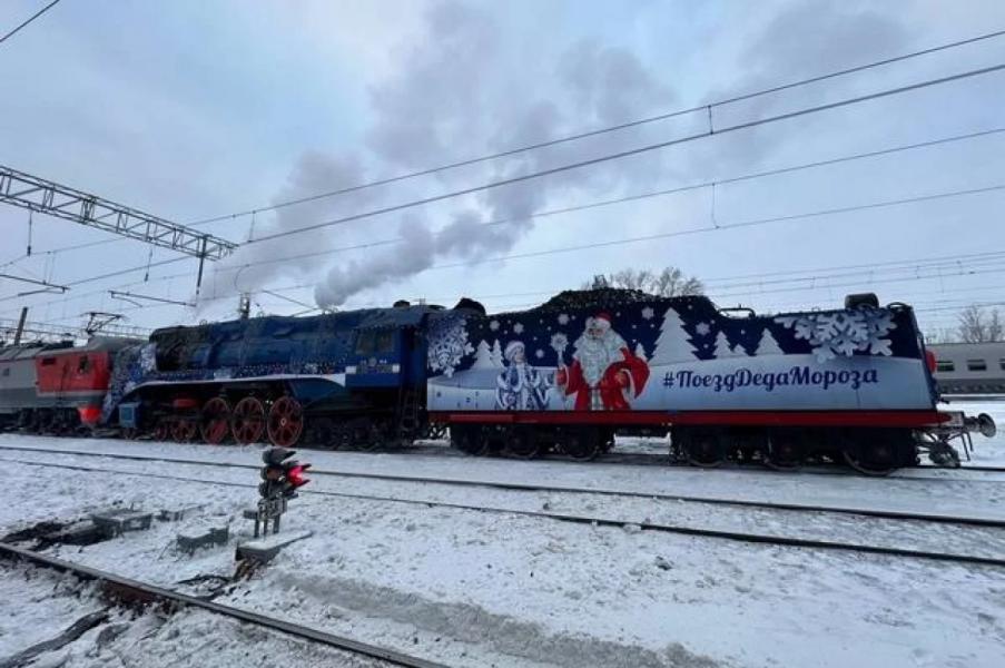 Билеты на поезд Деда Мороза в Стерлитамаке раскупили за полчаса Билеты на поезд Деда Мороза в Стерлитамаке раскупили за полчаса0